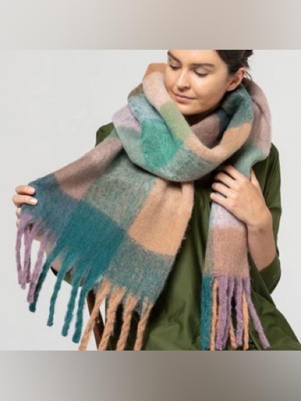 NWT natural Life Soft Multicolor Plaid Oversized Chunky Scarf